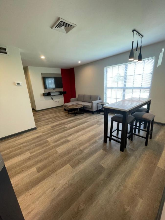 Ramada By Wyndham Studio Suites Dothan Exterior foto